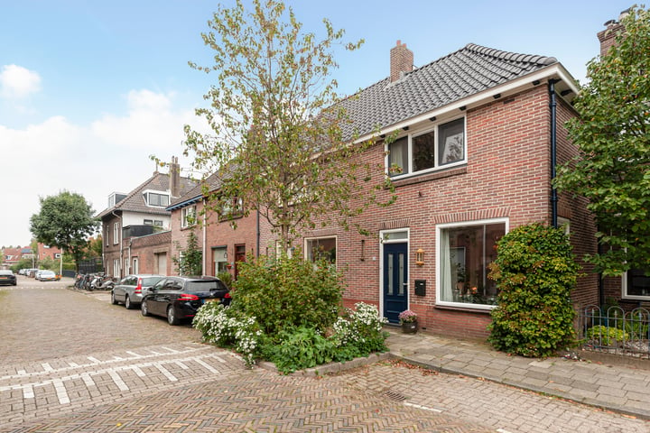 Bekijk foto 39 van Stephensonstraat 10