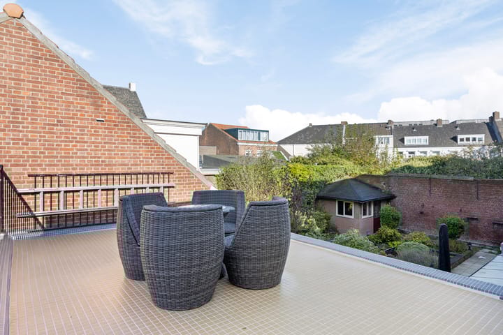 Foto 28 van Wassenaarstraat 26