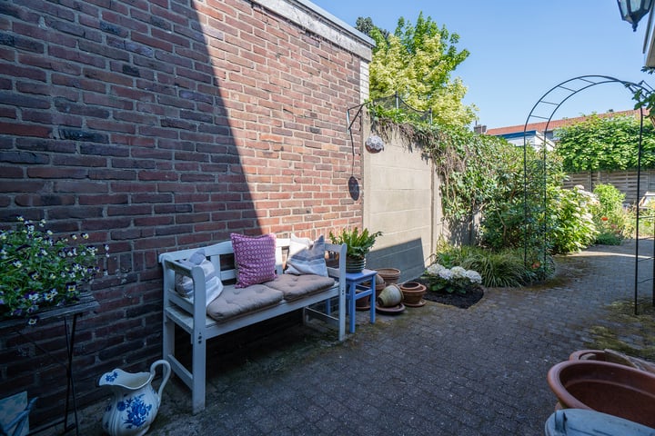 View photo 40 of Philips Vingboonsstraat 57