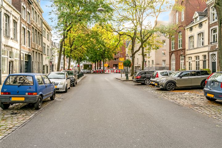 View photo 4 of Hoogbrugstraat 1-A