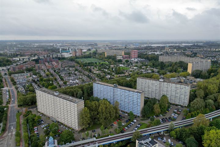 Bekijk foto 46 van Herman Gorterplaats 83