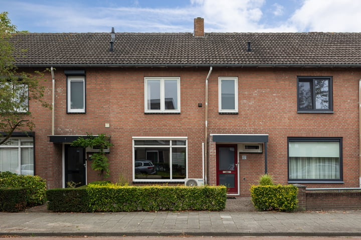 View photo 2 of van Hornstraat 57