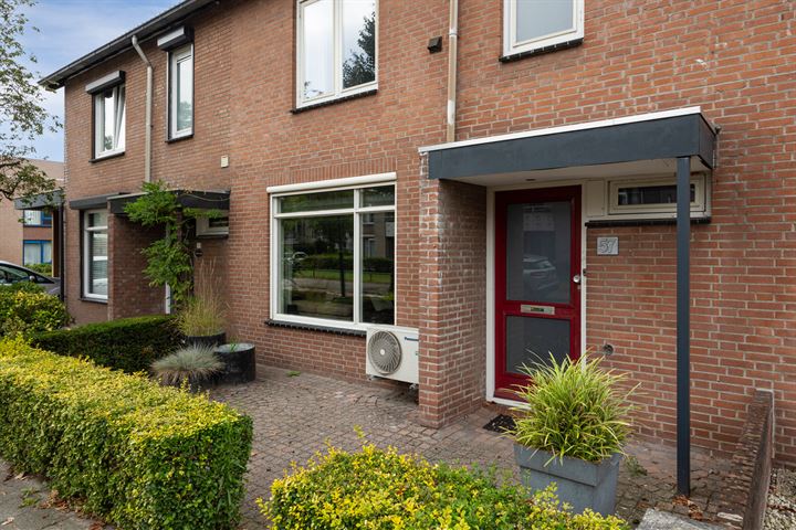 View photo 3 of van Hornstraat 57