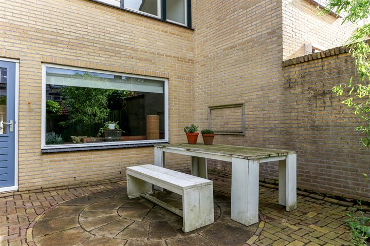 Bekijk foto 31 van Maarten Breetstraat 48