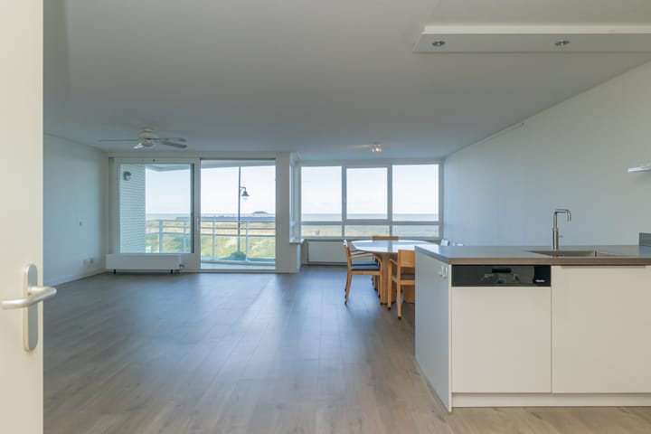 Photo 12 of Noordzeestraat 43