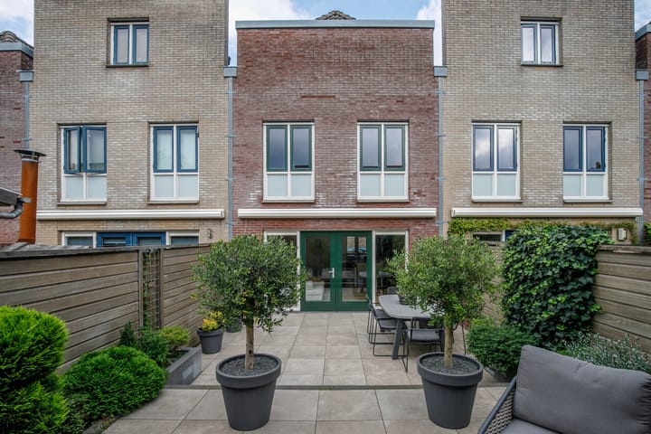 Photo 2 of Havenstraat 154