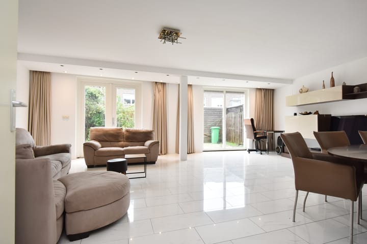 Foto 3 van Wim Sonneveldplein 65