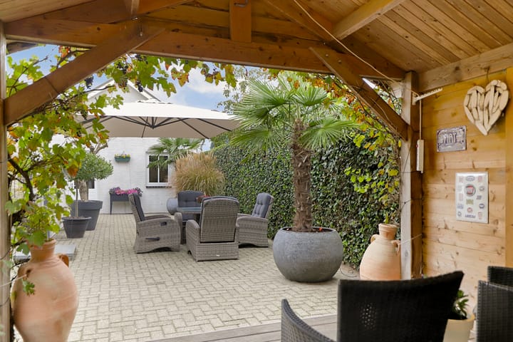 Foto 64 van Meerenweg 2