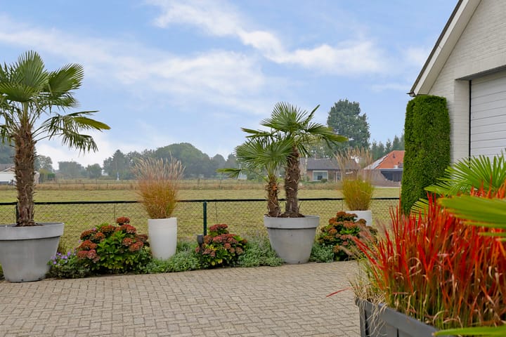 Foto 71 van Meerenweg 2