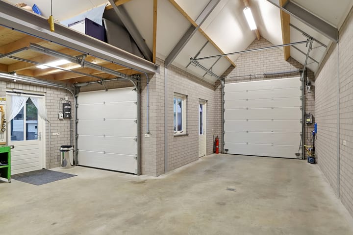 Foto 57 van Meerenweg 2