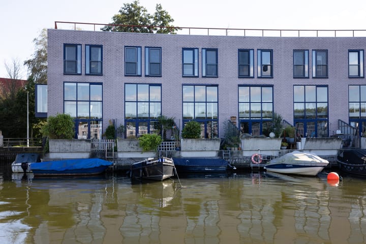 Photo 13 of Aquamarin 15