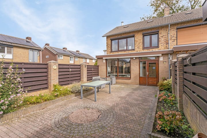 Foto 2 van Van Mereheymstraat 46