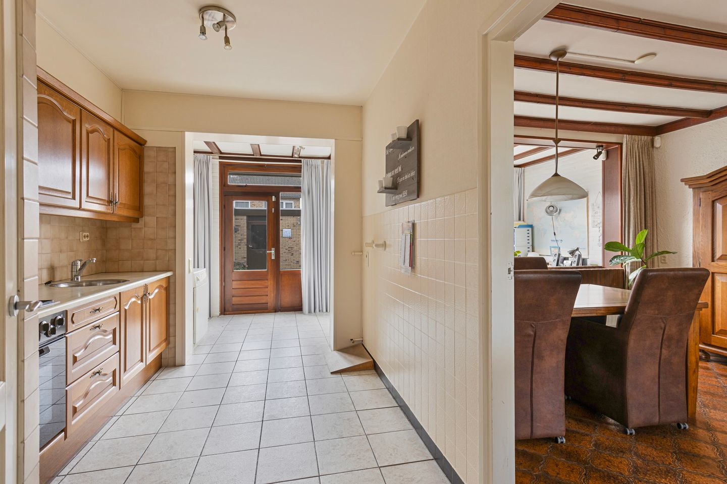 Photo 10 of Van Mereheymstraat 46