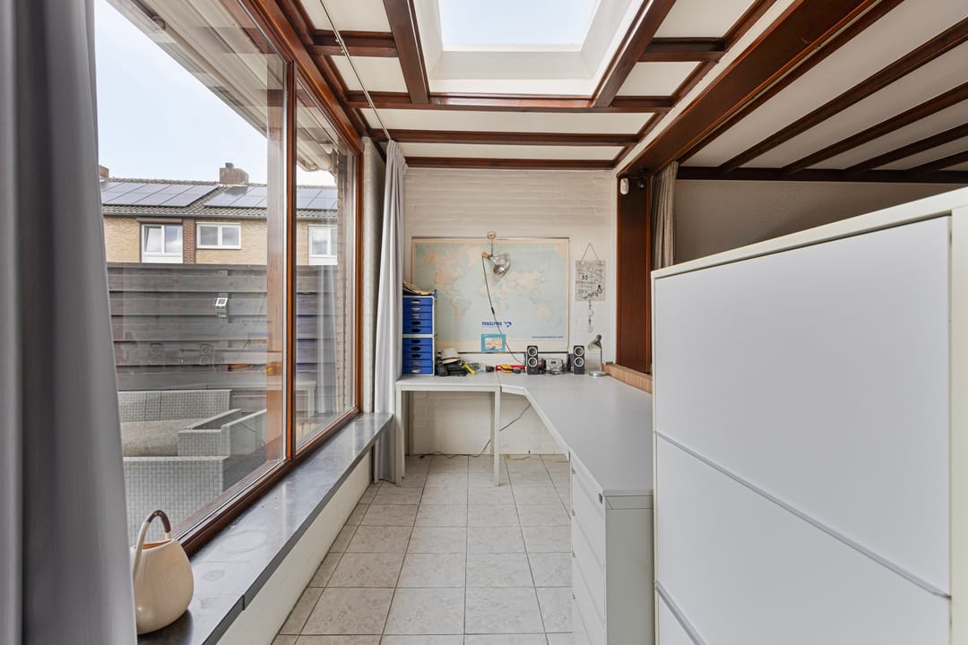 Photo 13 of Van Mereheymstraat 46