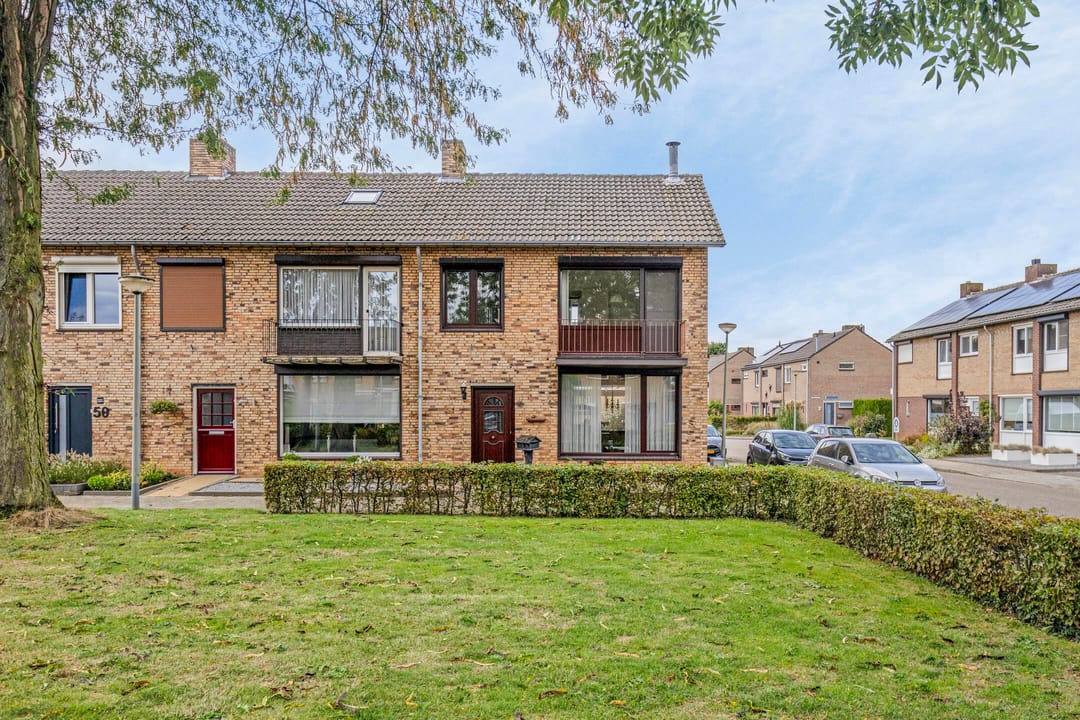 Photo 32 of Van Mereheymstraat 46