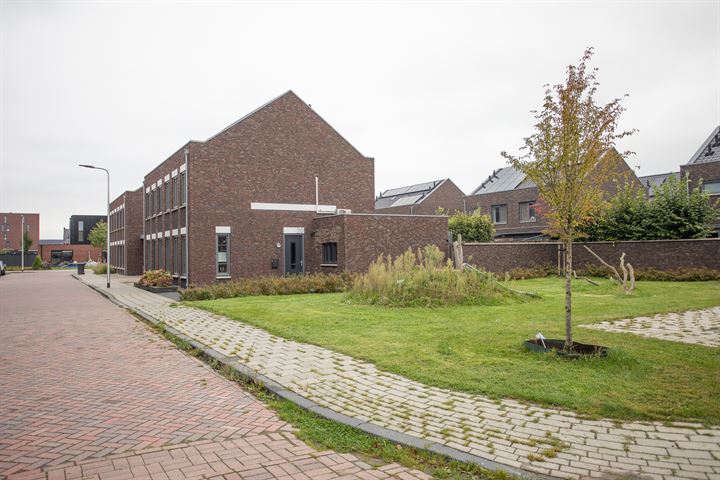 View photo 3 of Vixseboxsestraat 20