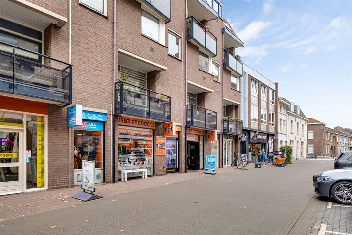 Bekijk foto 24 van Kruisherenstraat 117