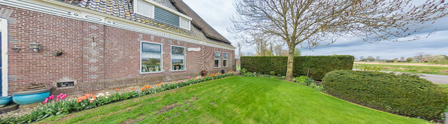 Bekijk 360° foto van Voortuin van Uitgang 7