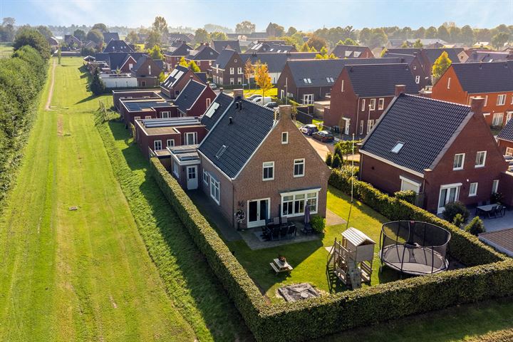 Bekijk foto 3 van Herman de Ruijterstraat 56