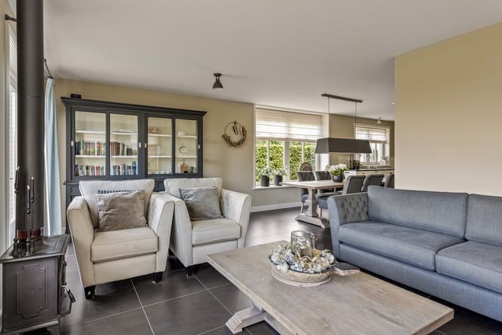 Photo 10 of Herman de Ruijterstraat 56