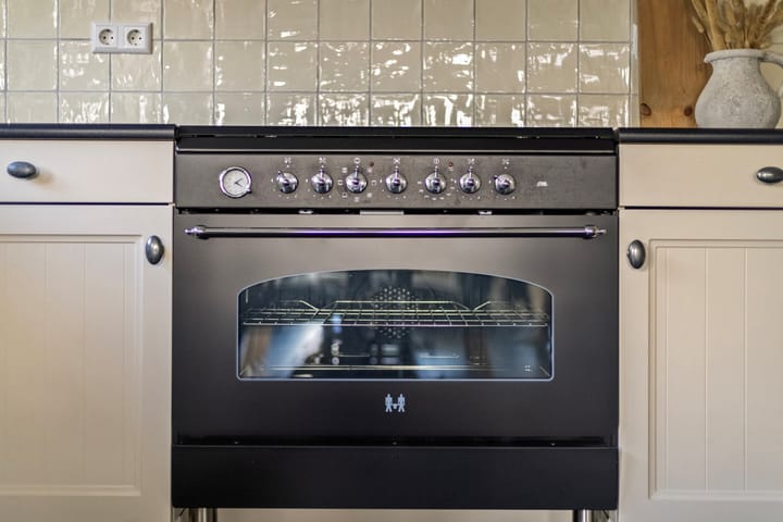 Photo 16 of Herman de Ruijterstraat 56