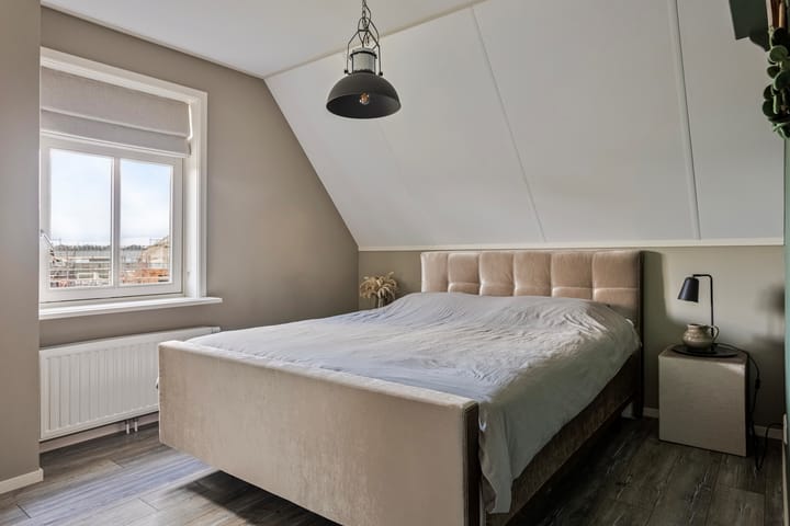 Photo 24 of Herman de Ruijterstraat 56