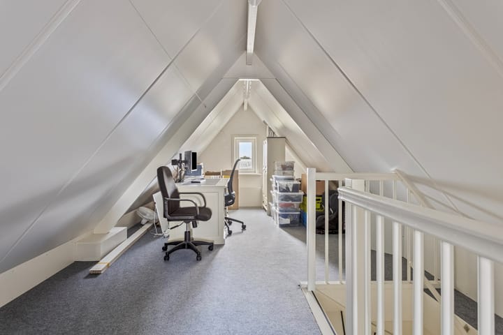 Photo 34 of Herman de Ruijterstraat 56