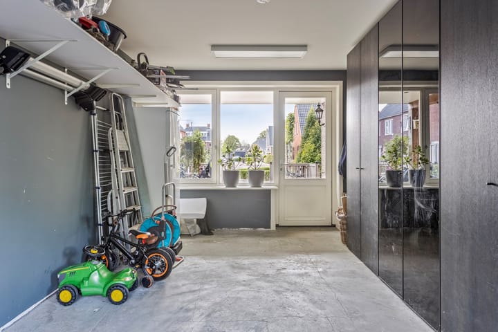 Photo 37 of Herman de Ruijterstraat 56