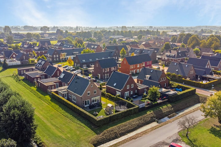 Bekijk foto 38 van Herman de Ruijterstraat 56