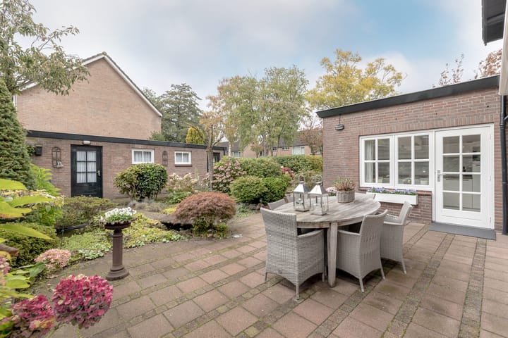 Foto 27 van Jan Oomenstraat 37