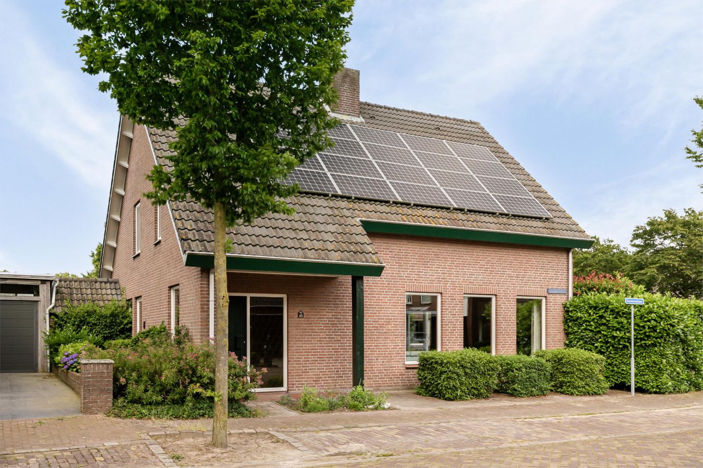 Foto 1 van Guldenekker 45