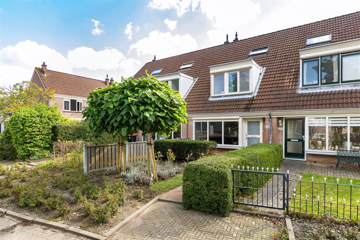 View photo 39 of Troelstraweg 435