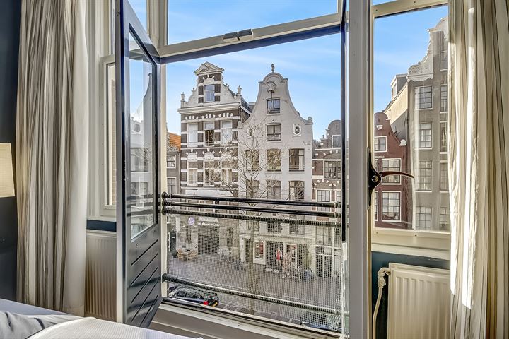 Bekijk foto 15 van Nieuwezijds Voorburgwal 74-B