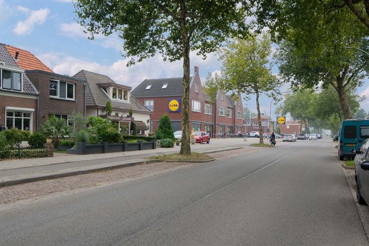 Bekijk foto 42 van Bornsestraat 190