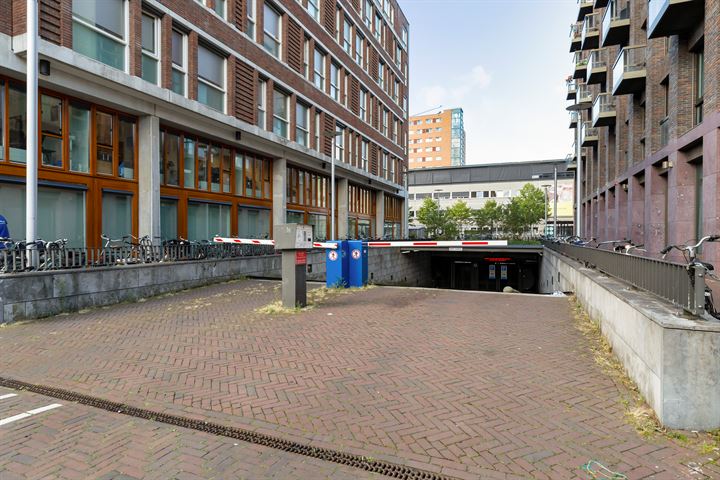 View photo 30 of Eerste Constantijn Huygensstraat 54-H