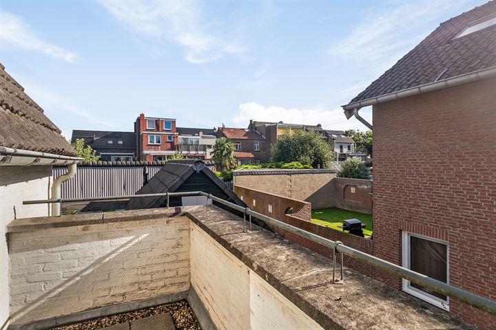 Bekijk foto 17 van Mathijs Heugenstraat 34