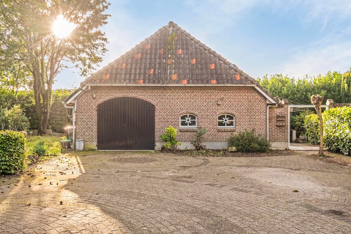 Photo 32 of Pater Visserslaan 10-A