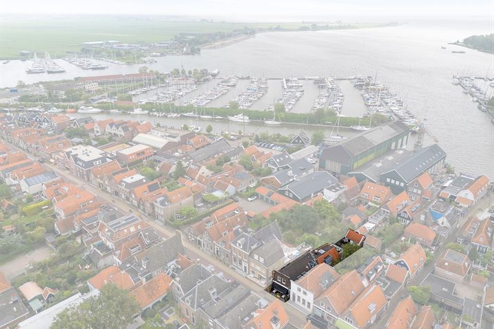 View photo 2 of Noordeinde 46