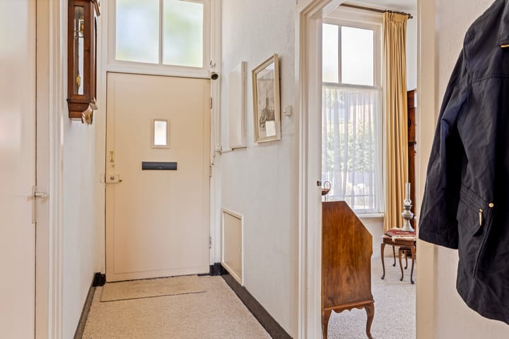 Foto 4 van Spoorstraat 9