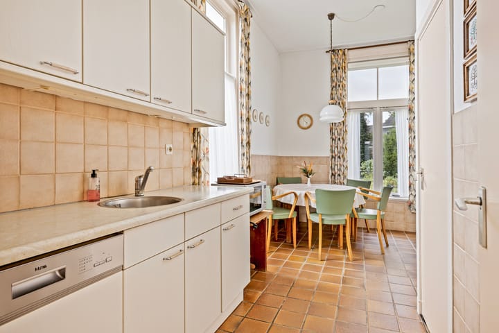 Foto 14 van Spoorstraat 9