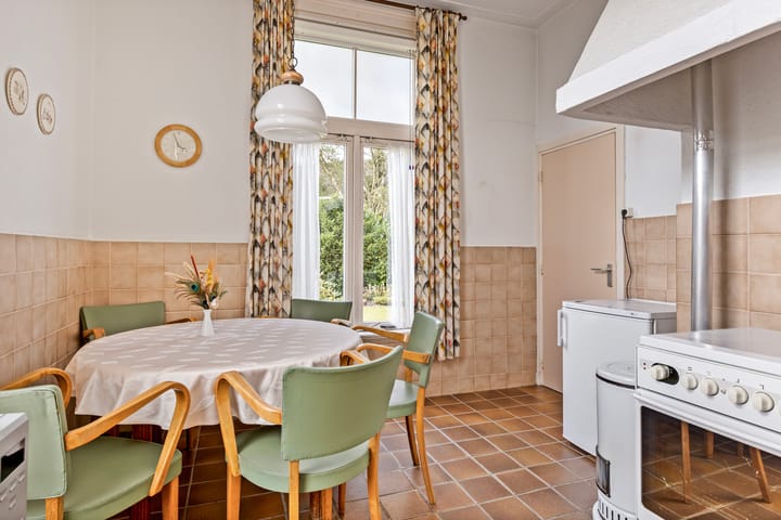 Foto 15 van Spoorstraat 9