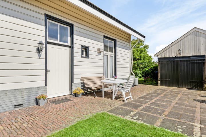 Foto 29 van Spoorstraat 9