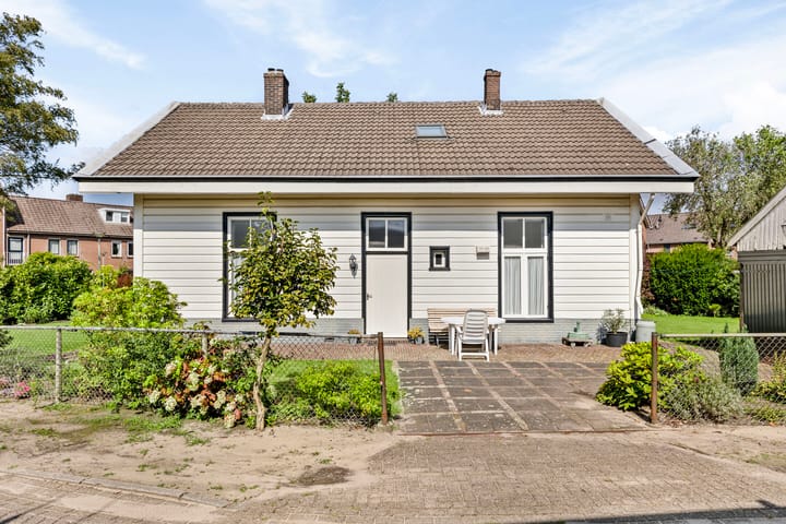 Foto 30 van Spoorstraat 9