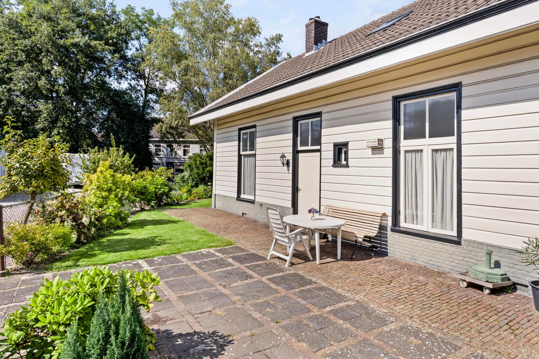 Foto 2 van Spoorstraat 9