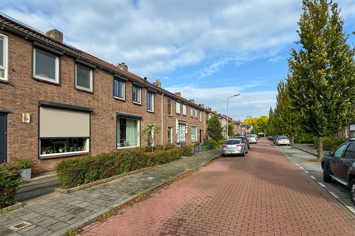 Bekijk foto 34 van Irenestraat 29