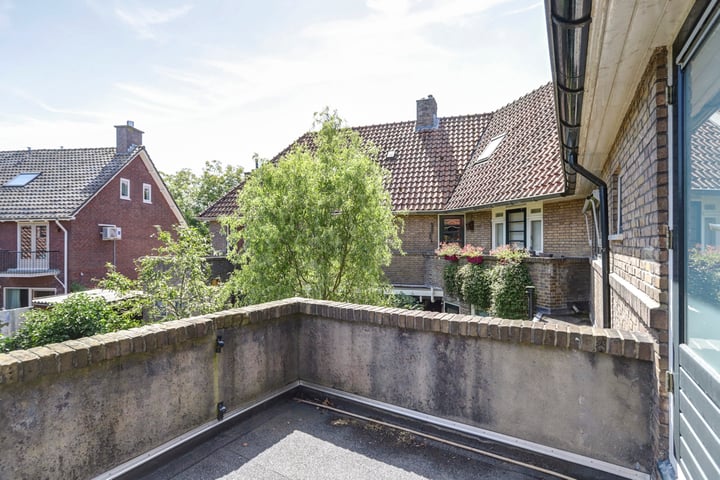 View photo 25 of Willem de Clercqstraat 12