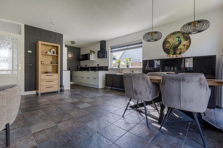 Foto 13 van Vennewatersweg 21-57