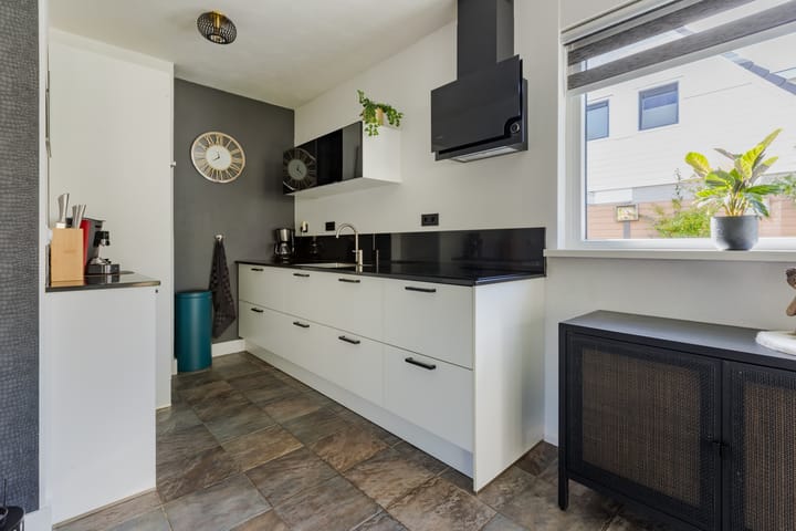 Foto 16 van Vennewatersweg 21-57