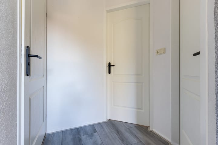 Foto 23 van Vennewatersweg 21-57