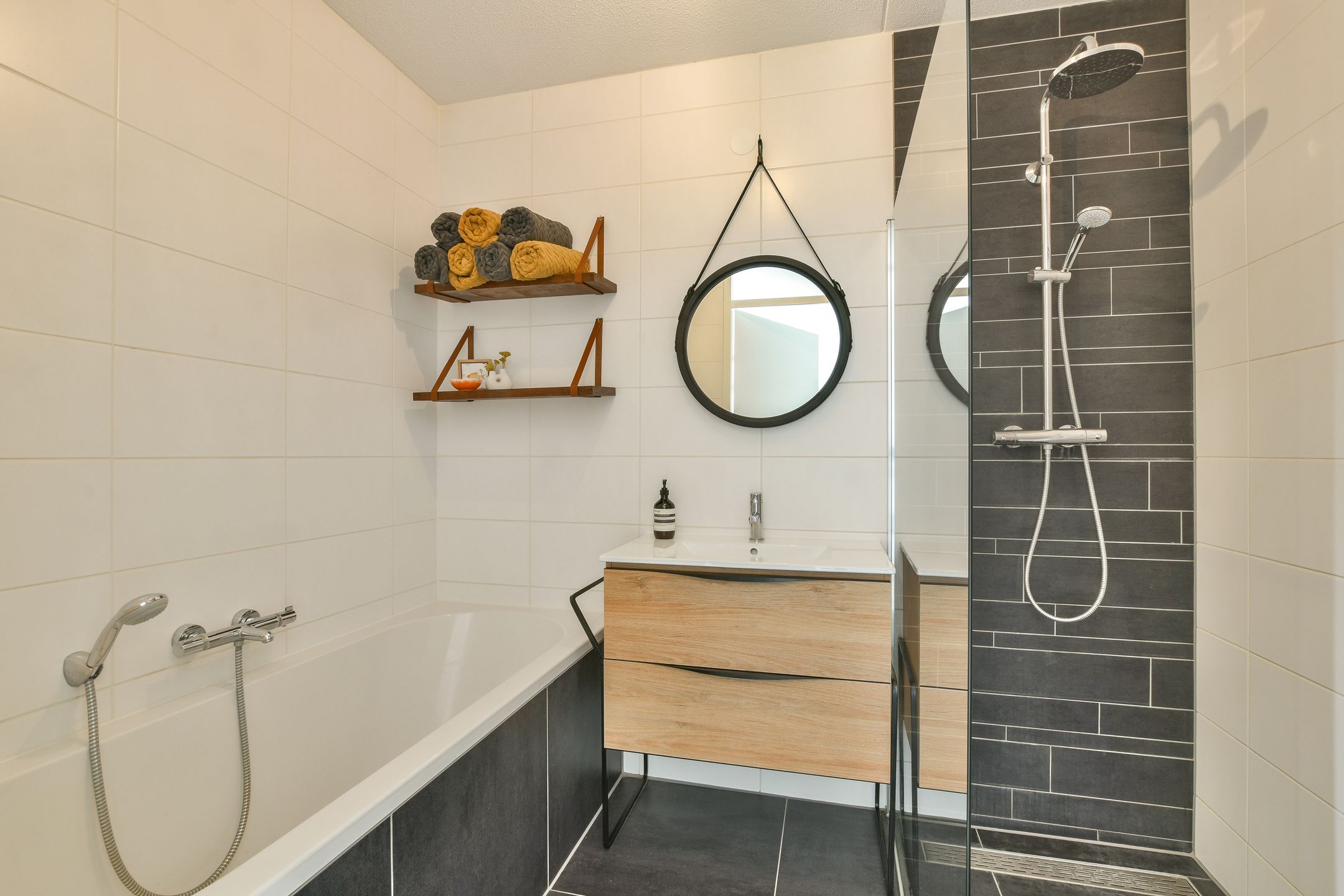 Photo 18 of Houthavenweg 227